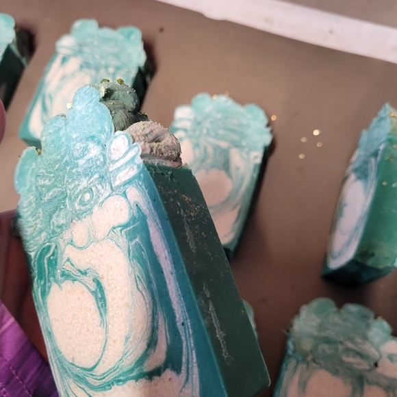 2 Handmade Spearmint heavy scented large handmade soap bars - Picture 7 of 7